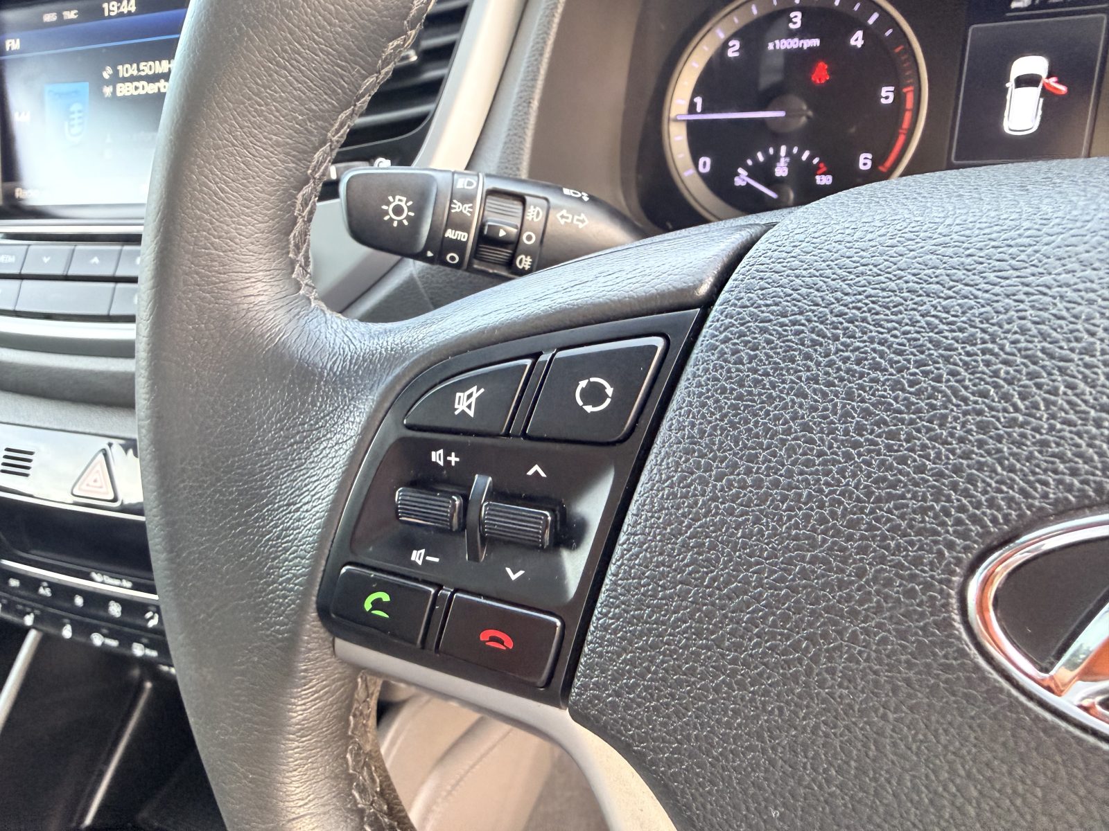 Hyundai TUCSON 2015 — photo 15