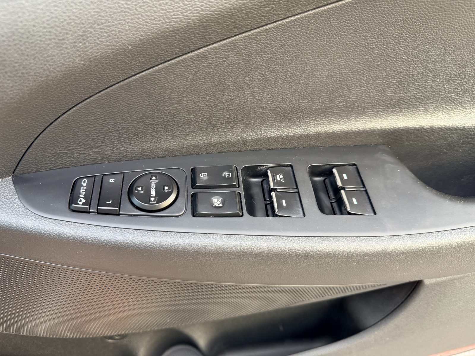 Hyundai TUCSON 2015 — photo 16