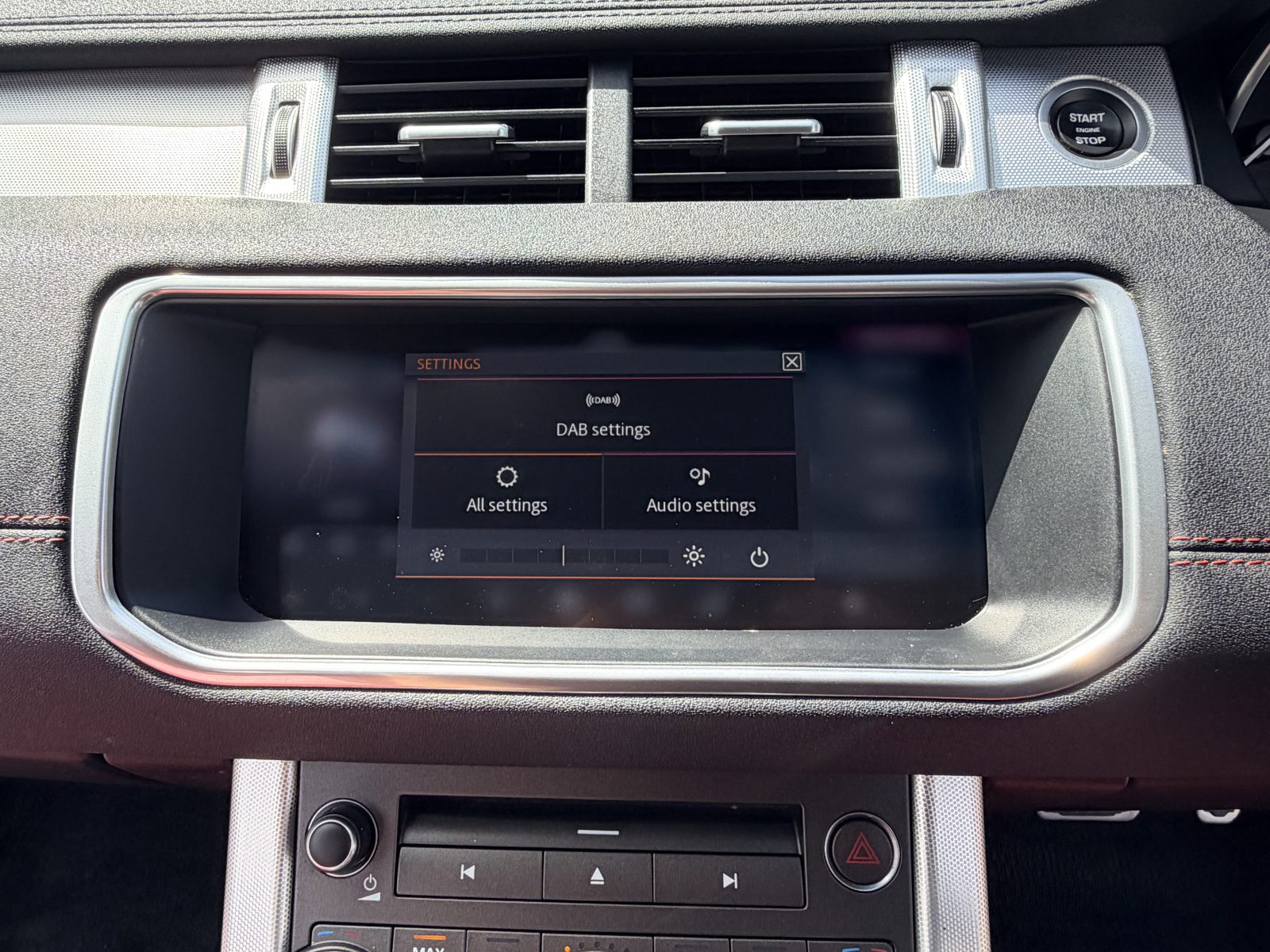 Land Rover Range Rover Evoque HSE Dynamic Auto 4WD 2017 — photo 46