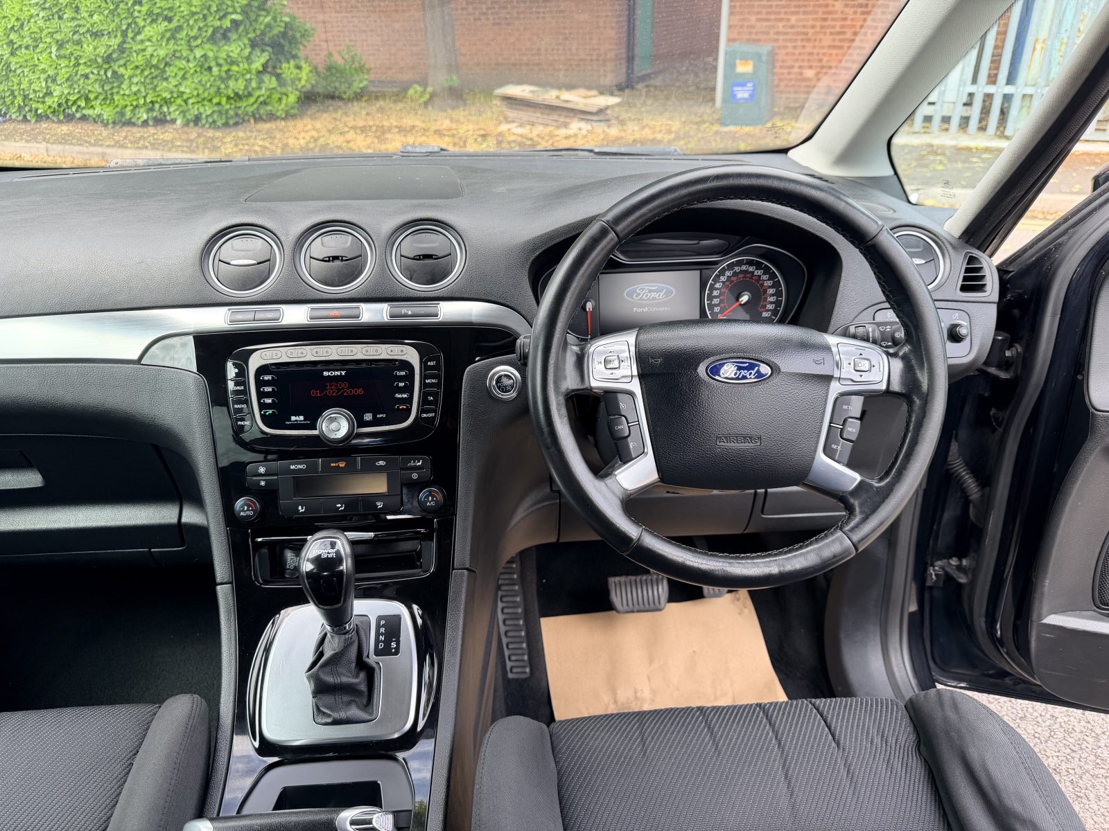 Ford Galaxy 2014 — photo 2