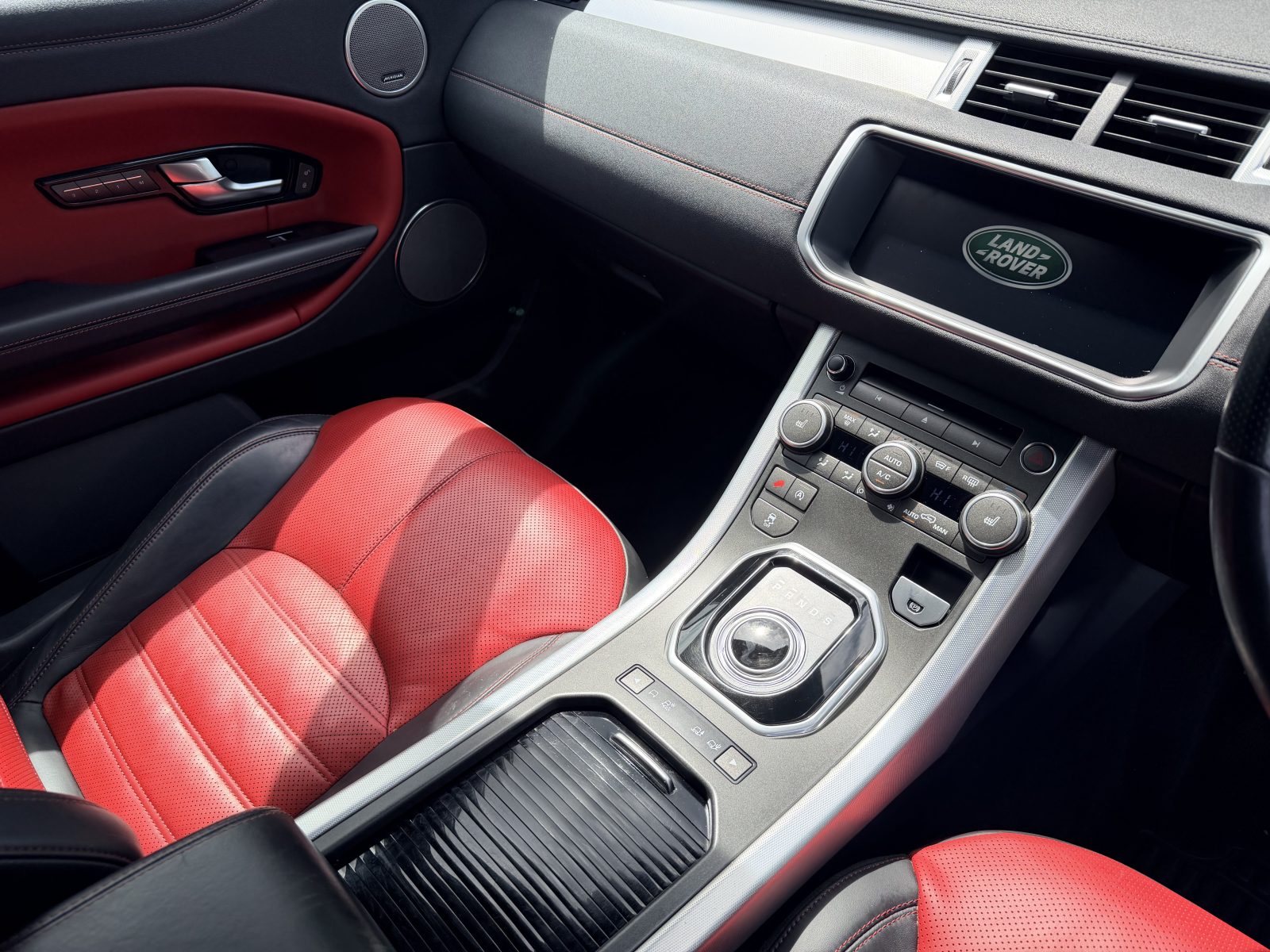 Land Rover Range Rover Evoque HSE Dynamic Auto 4WD 2017 — photo 14
