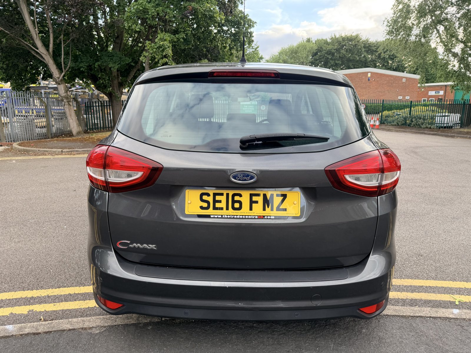 Ford C-Max Zetec TDCi 2016 — photo 7