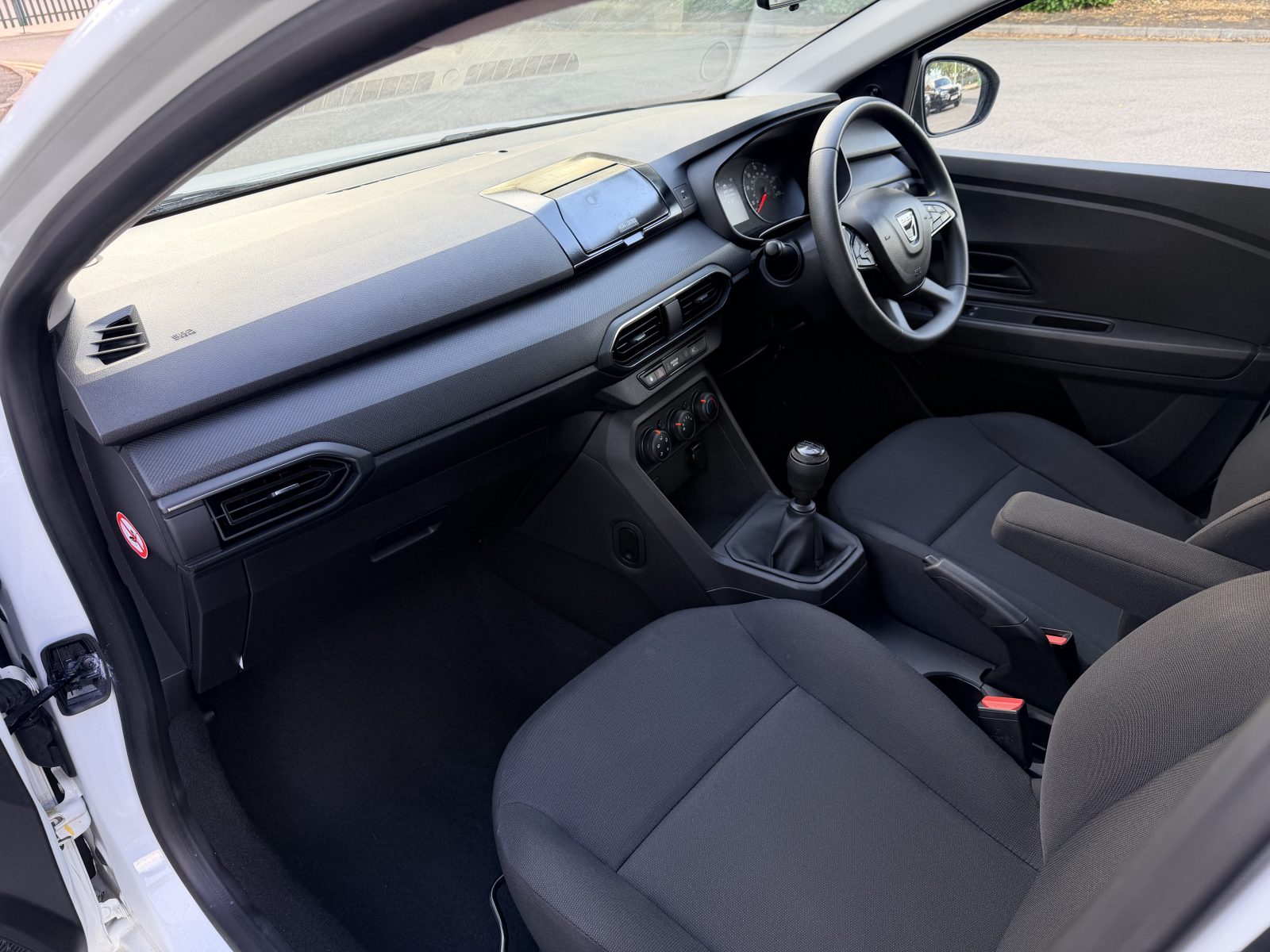 Dacia Sandero 1.0 SCe Essential Euro 6 2021 — photo 36