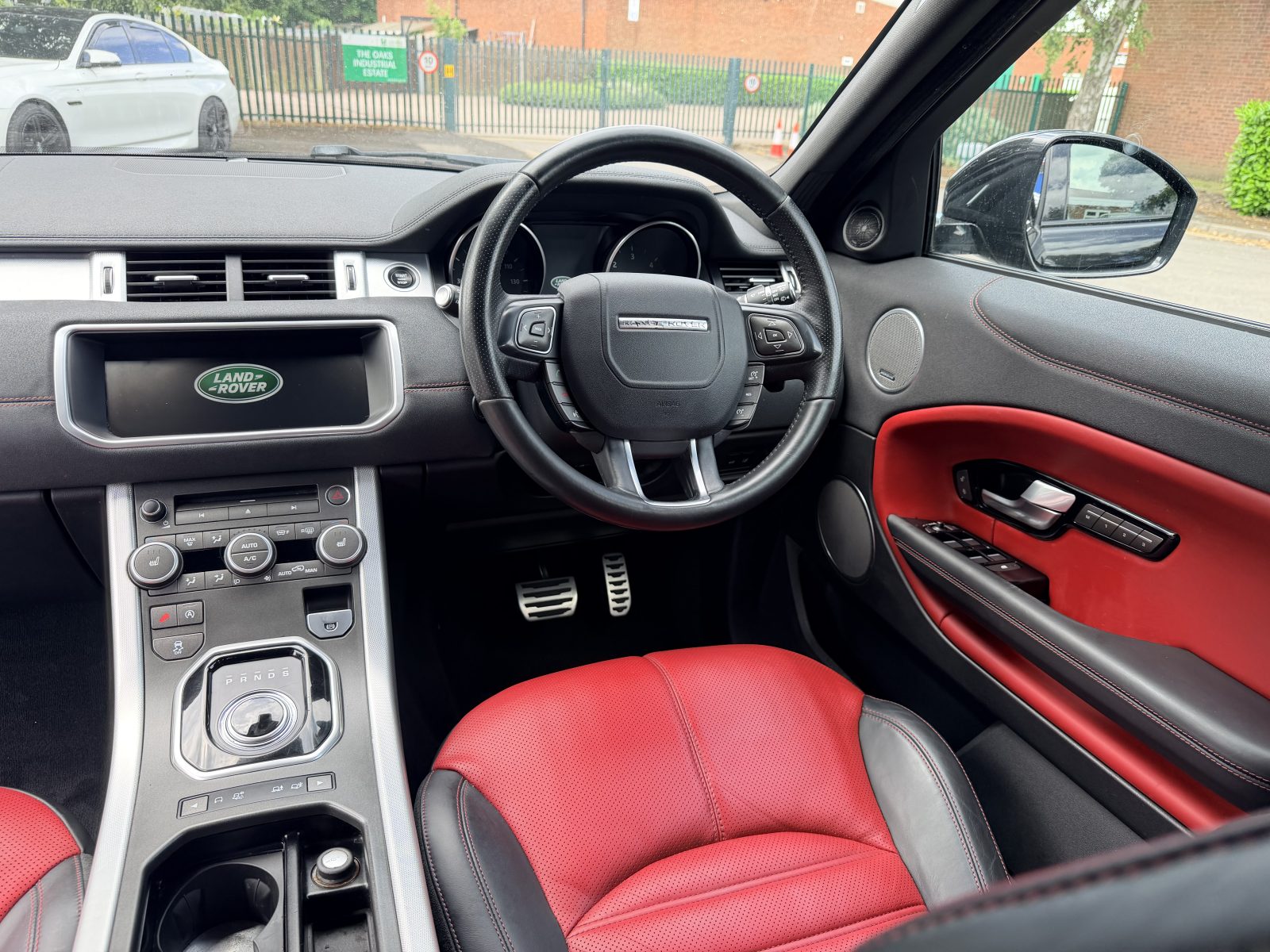 Land Rover Range Rover Evoque HSE Dynamic Auto 4WD 2017 — photo 2