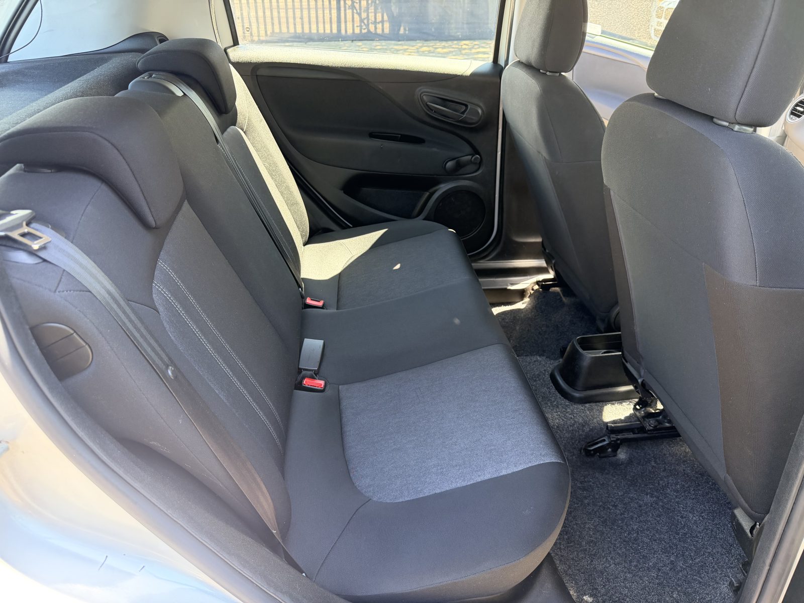 Fiat Punto Pop + 1.2 Pop + Hatchback 5dr Petrol Euro 6 (69 bhp) — photo 35