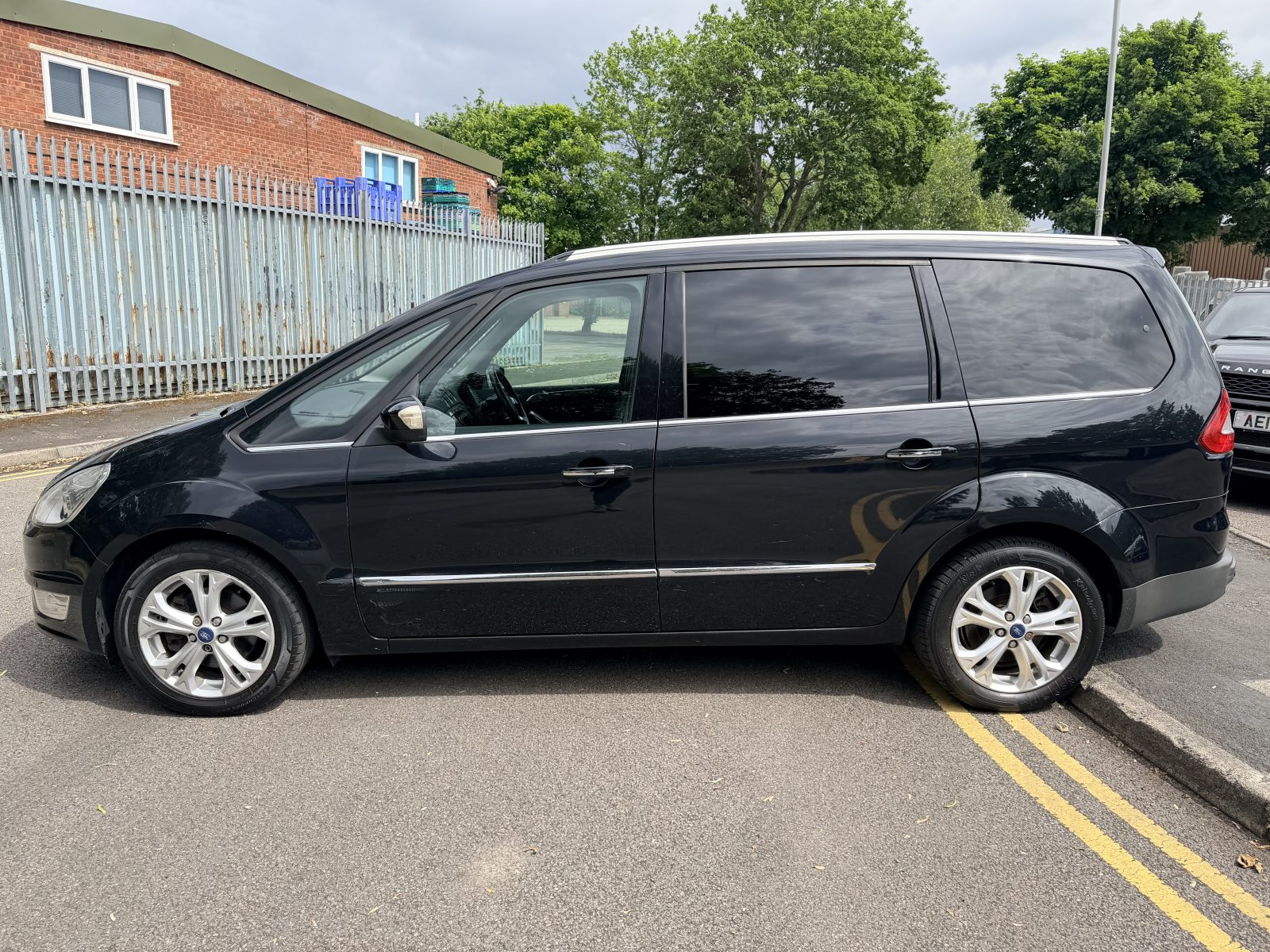 Ford Galaxy 2014 — photo 6