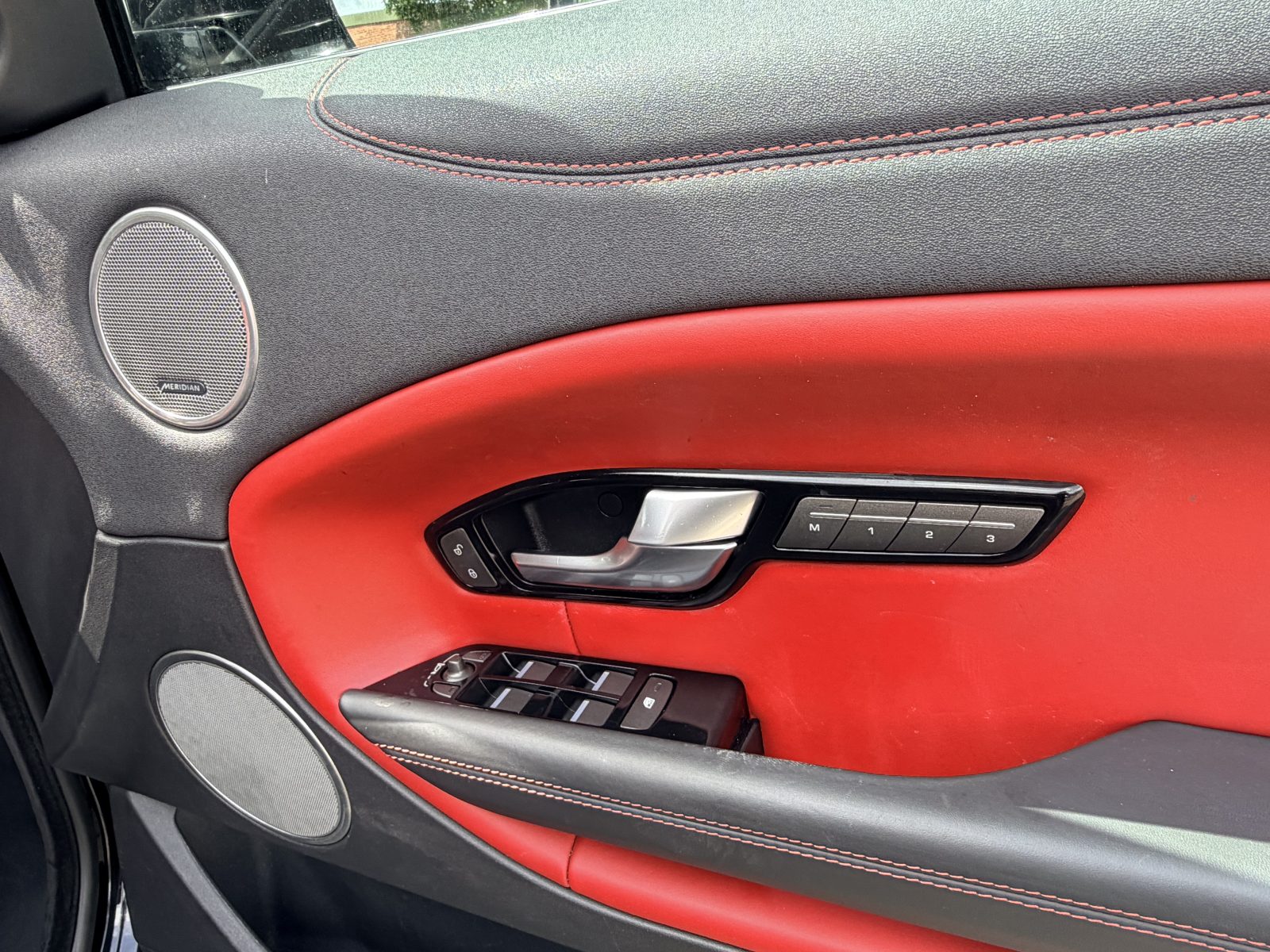 Land Rover Range Rover Evoque HSE Dynamic Auto 4WD 2017 — photo 31