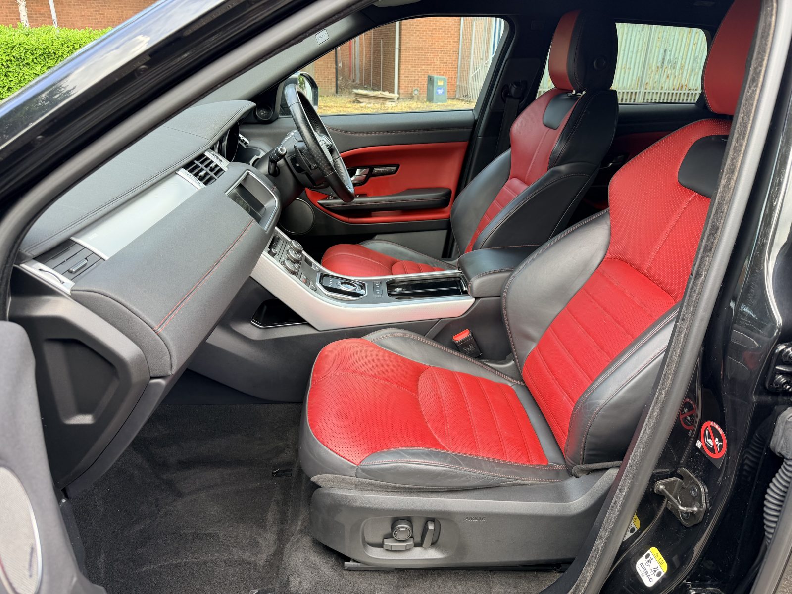 Land Rover Range Rover Evoque HSE Dynamic Auto 4WD 2017 — photo 25