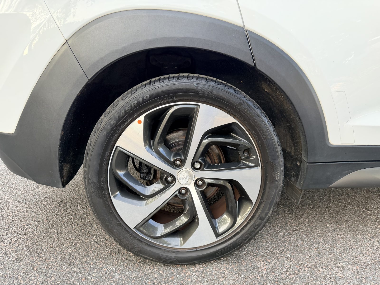 Hyundai TUCSON 2015 — photo 37