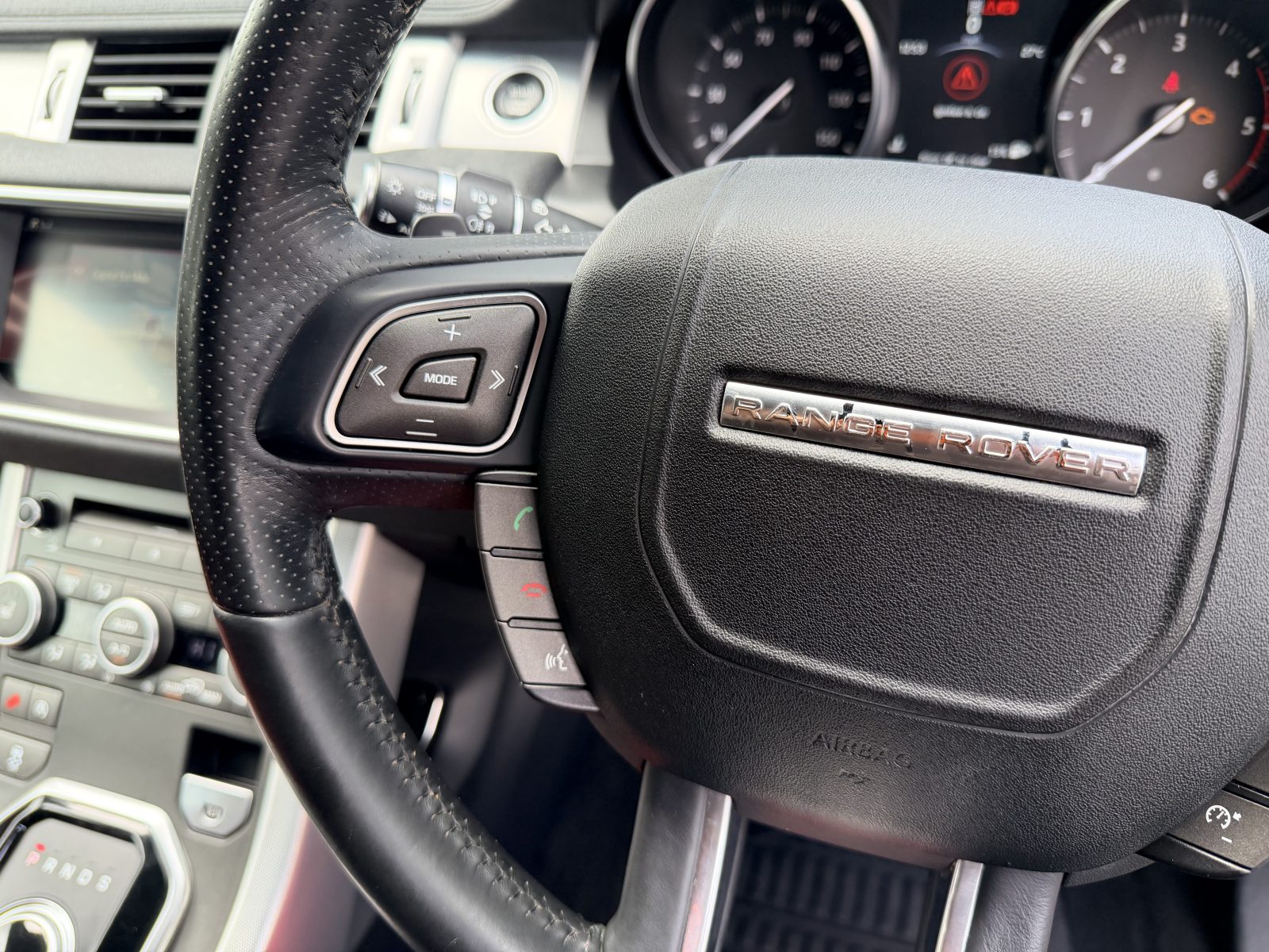 Land Rover Range Rover Evoque HSE Dynamic Auto 4WD 2017 — photo 19