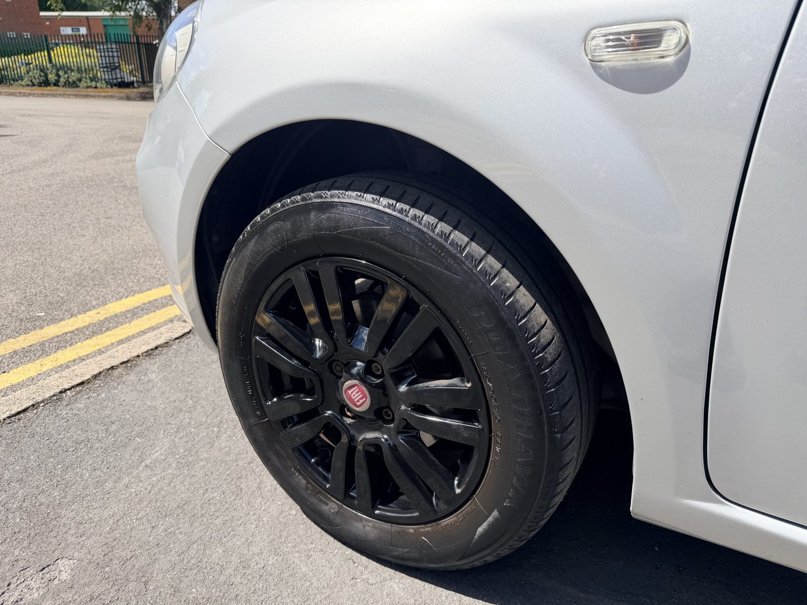 Fiat Punto Pop + 1.2 Pop + Hatchback 5dr Petrol Euro 6 (69 bhp) — photo 17