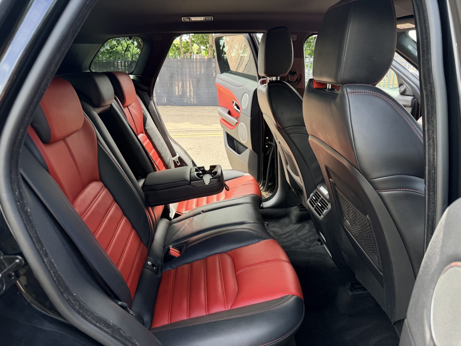 Land Rover Range Rover Evoque HSE Dynamic Auto 4WD 2017 — photo 28