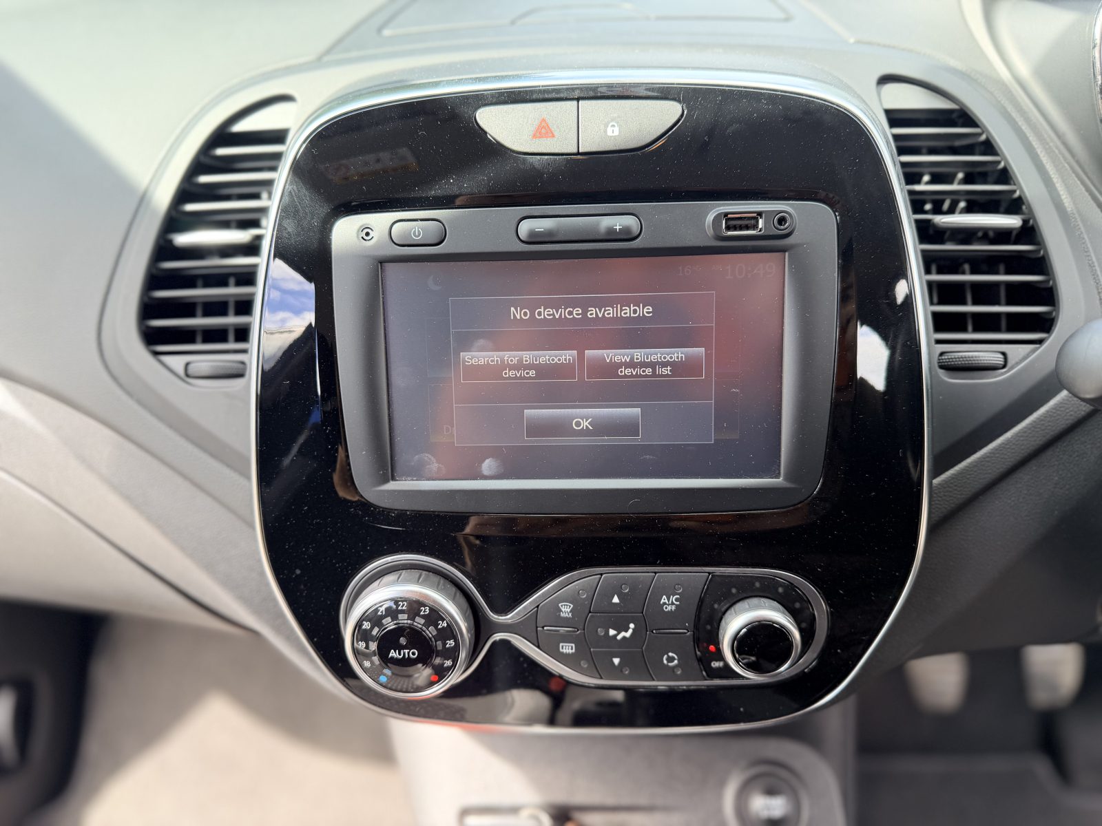 1.2 TCe ENERGY Dynamique S Nav SUV 5dr Petrol Manual Euro 6 (s/s) (120 ps) — photo 39