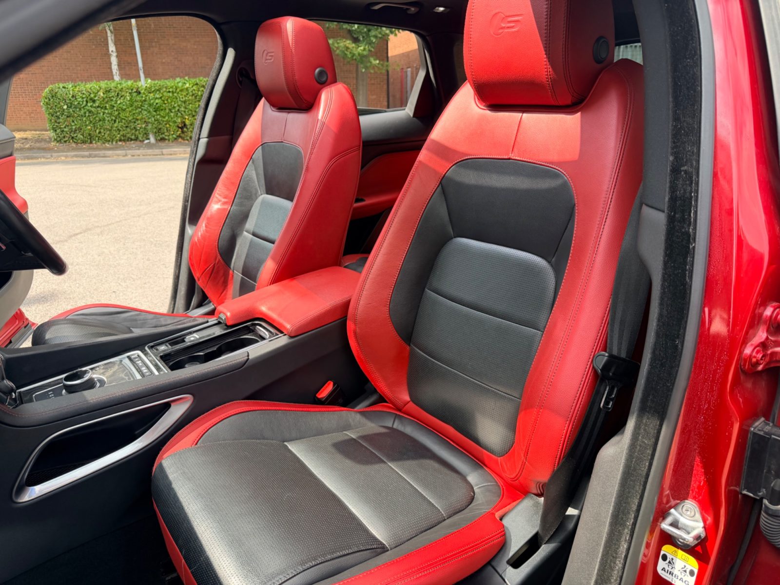 Jaguar F-PACE SUV 3.0 V6 S SUV  Petrol Auto AWD Euro 6 (s/s) (380 ps 2017 — photo 35