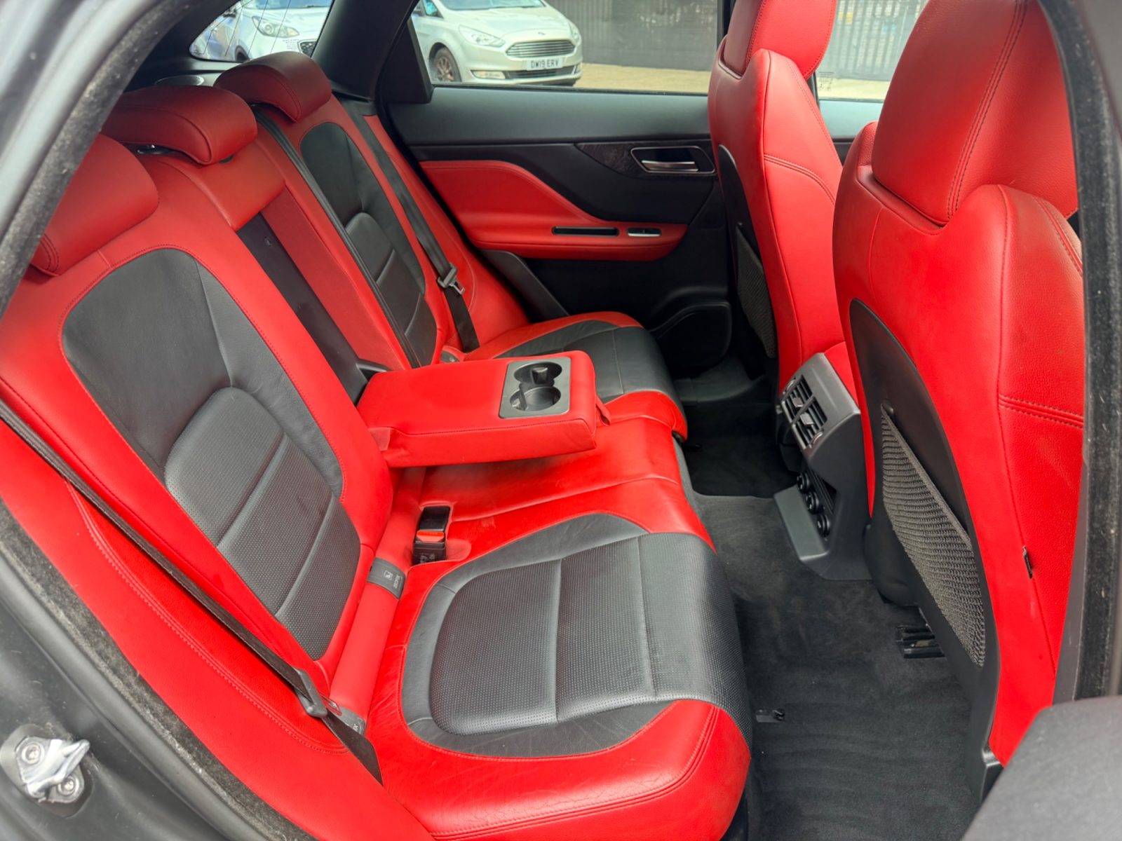 Jaguar F-PACE SUV 3.0 V6 S SUV  Petrol Auto AWD Euro 6 (s/s) (380 ps 2017 — photo 41