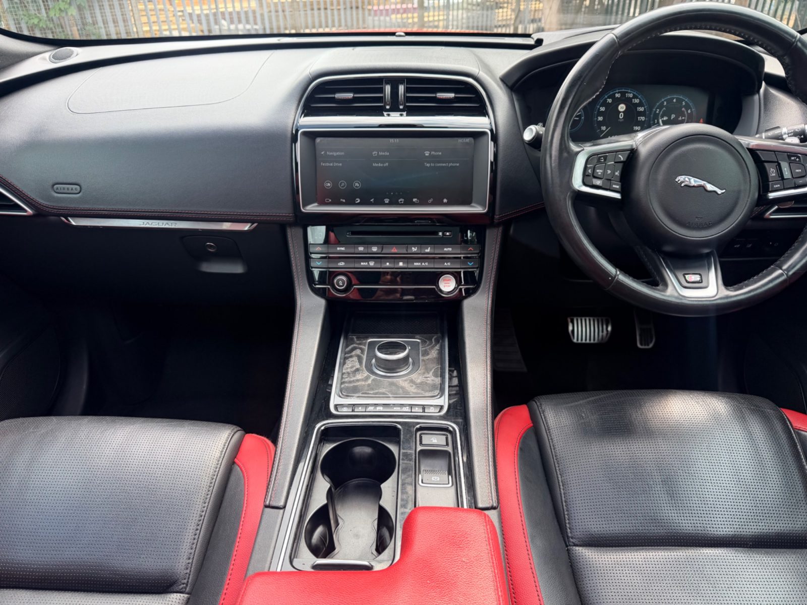 Jaguar F-PACE SUV 3.0 V6 S SUV  Petrol Auto AWD Euro 6 (s/s) (380 ps 2017 — photo 13