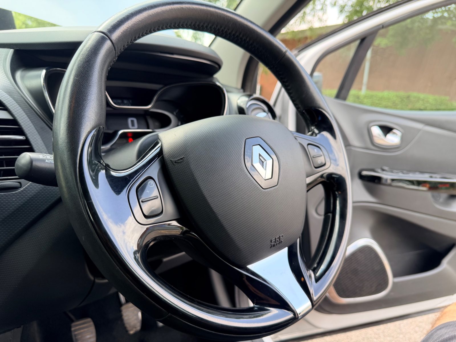 Renault Captur Dynamique Nav 0.9 TCe ENERGY Dynamique Nav Euro 6 2015 — photo 38