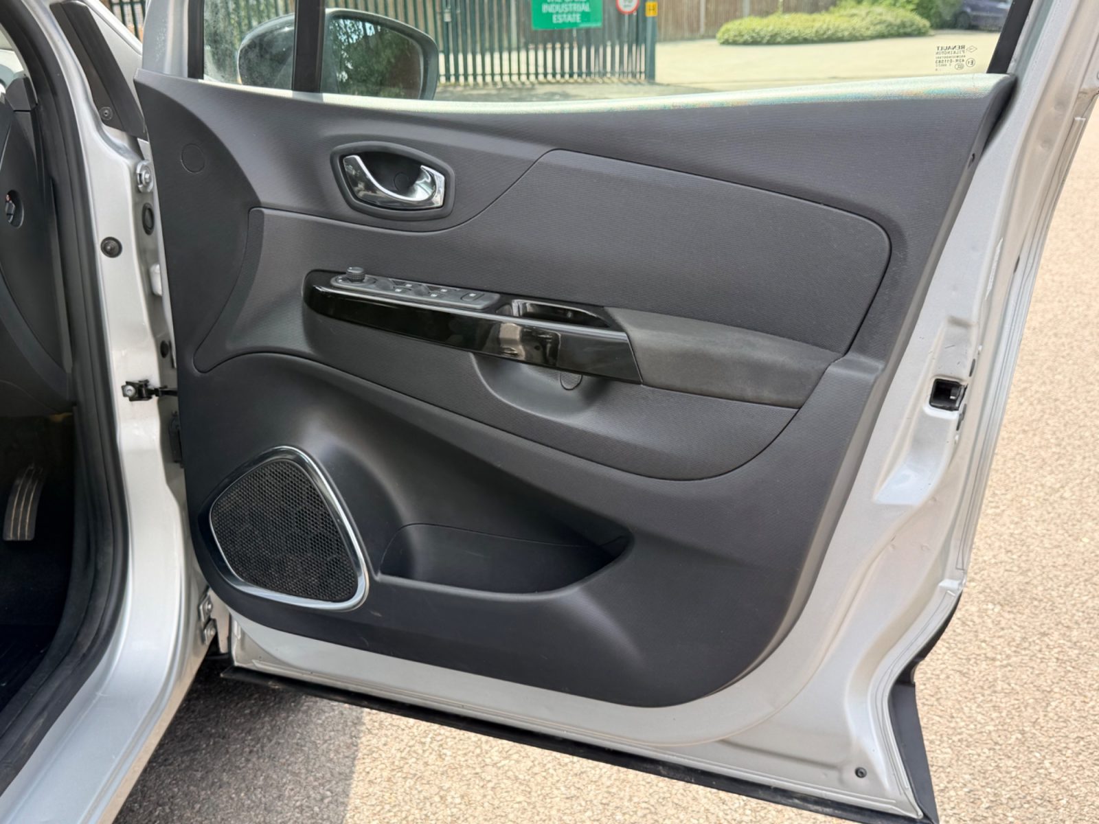Renault Captur Dynamique Nav 0.9 TCe ENERGY Dynamique Nav Euro 6 2015 — photo 29