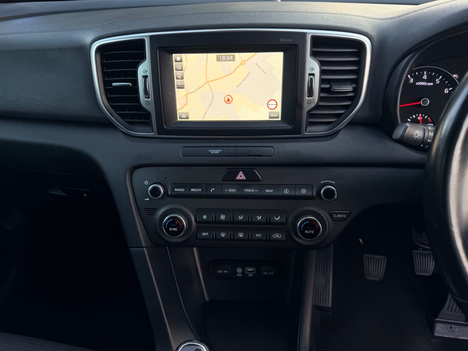 Kia Sportage 2018 — photo 27