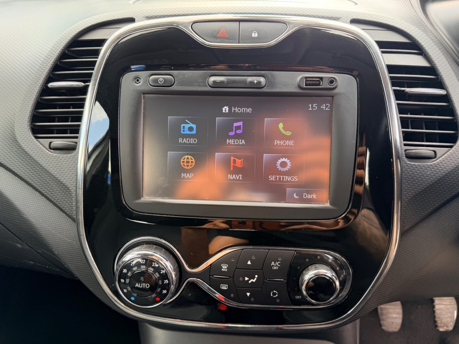 Renault Captur Dynamique Nav 0.9 TCe ENERGY Dynamique Nav Euro 6 2015 — photo 48