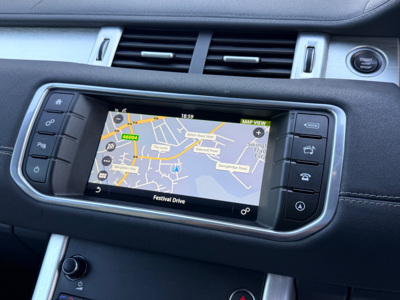 Land Rover Range Rover Evoque 2016 — photo 87