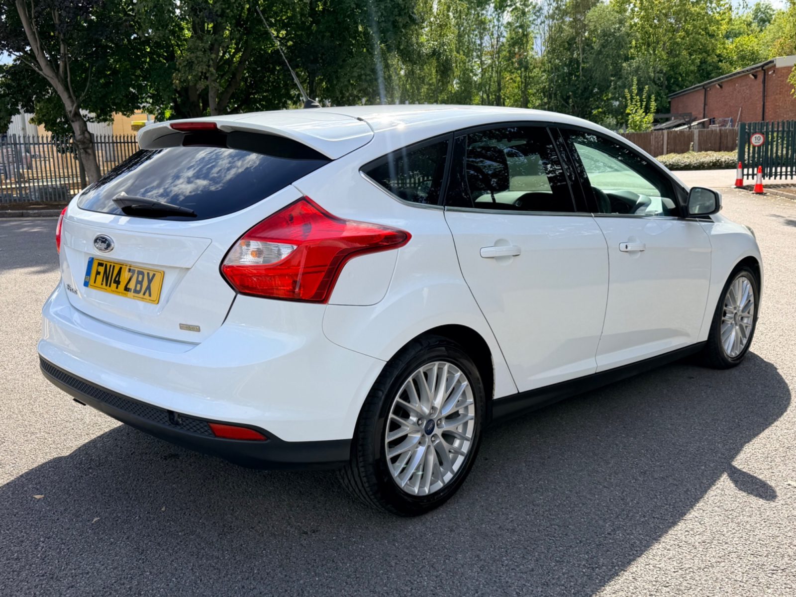 Ford Focus — photo 7