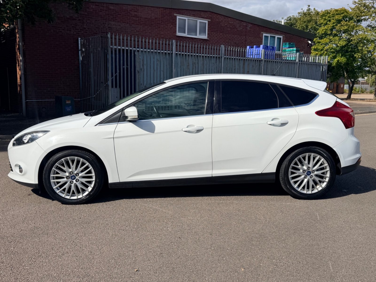 Ford Focus — photo 5