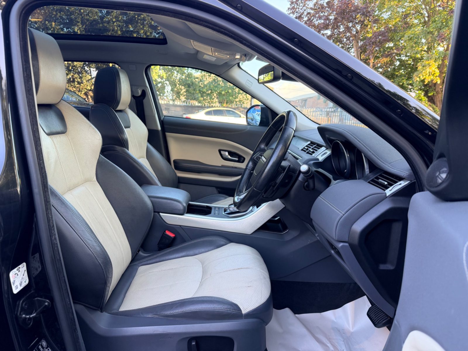 Land Rover Range Rover Evoque 2016 — photo 4
