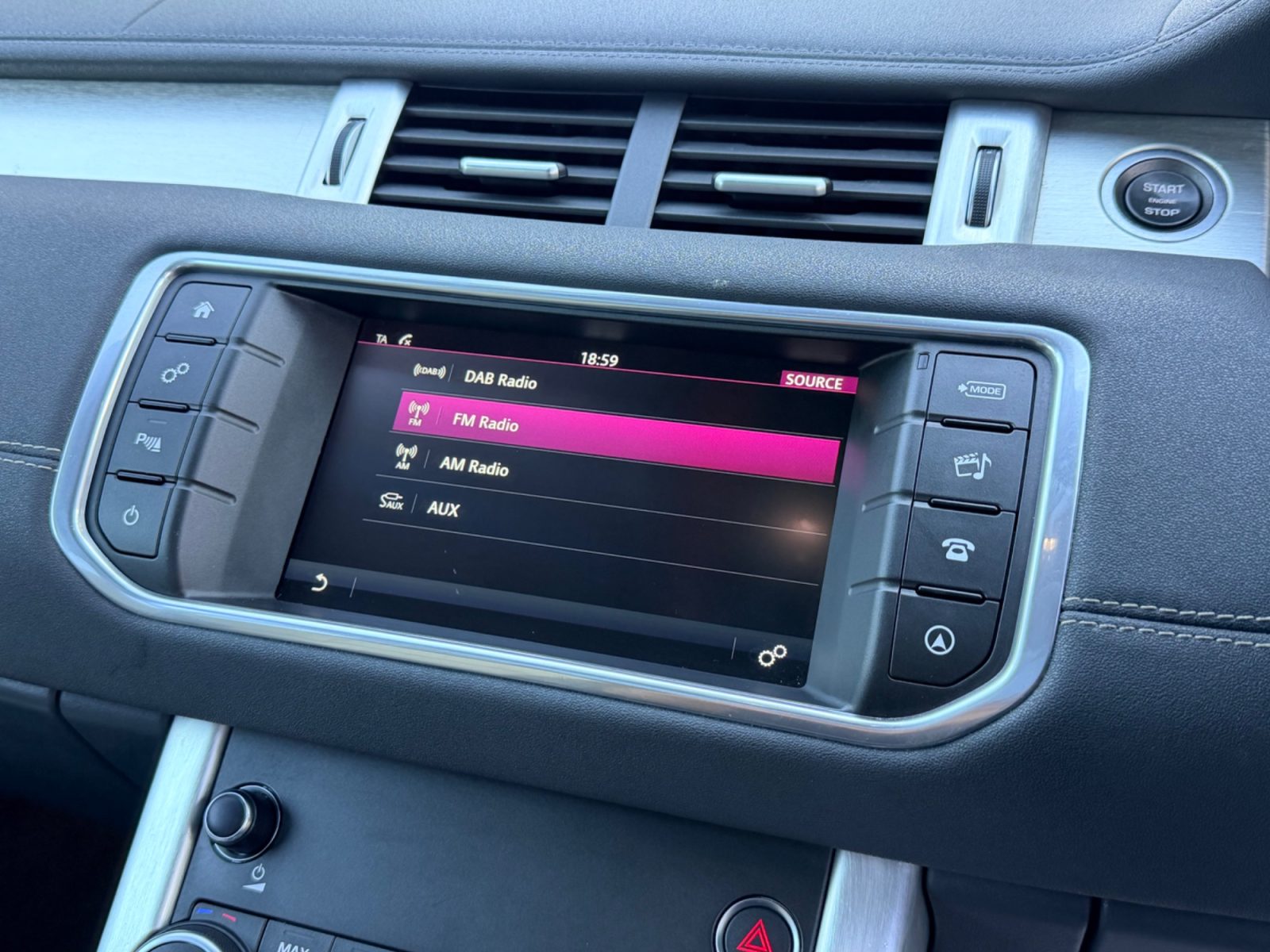 Land Rover Range Rover Evoque 2016 — photo 88