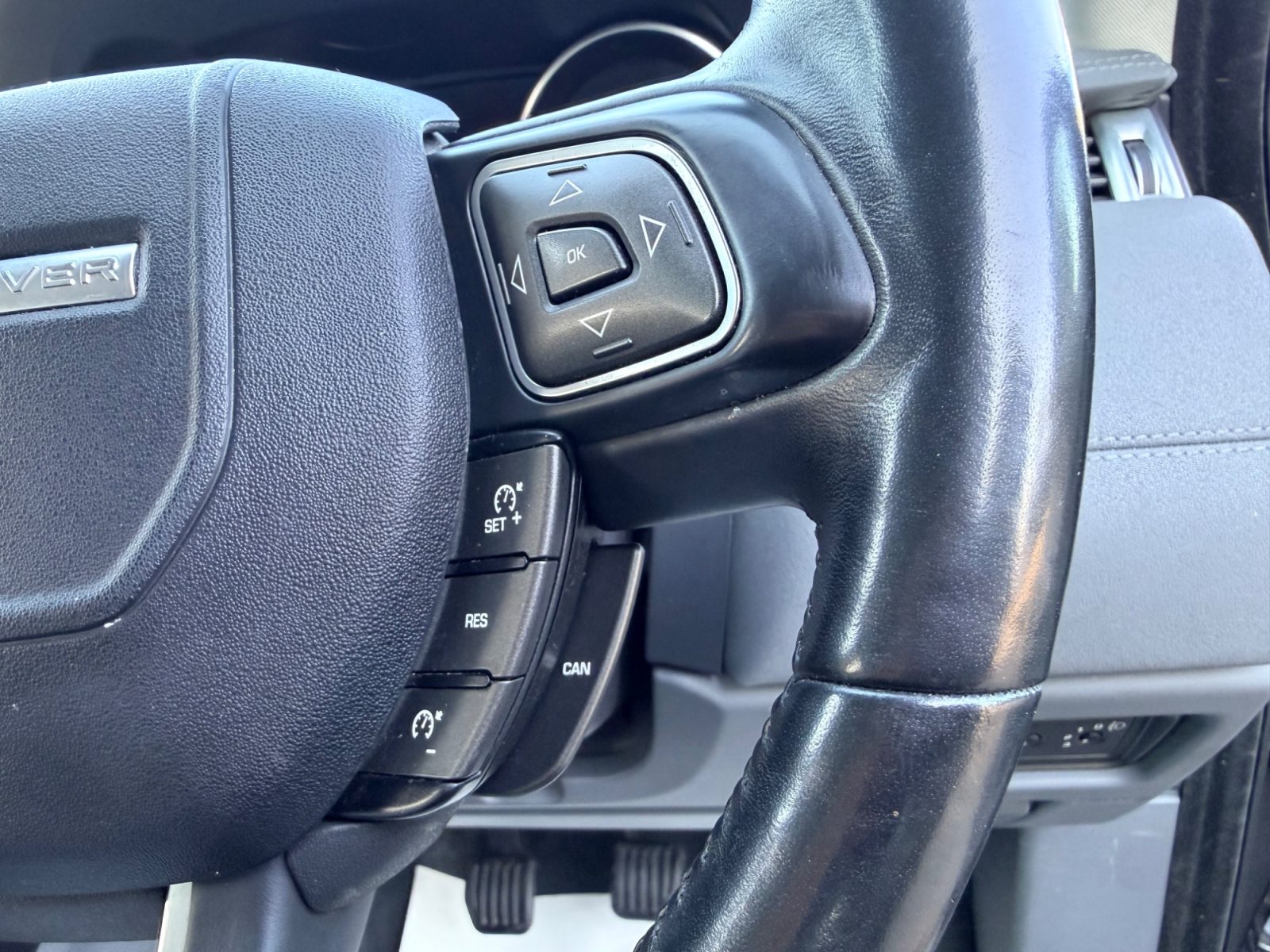 Land Rover — photo 26